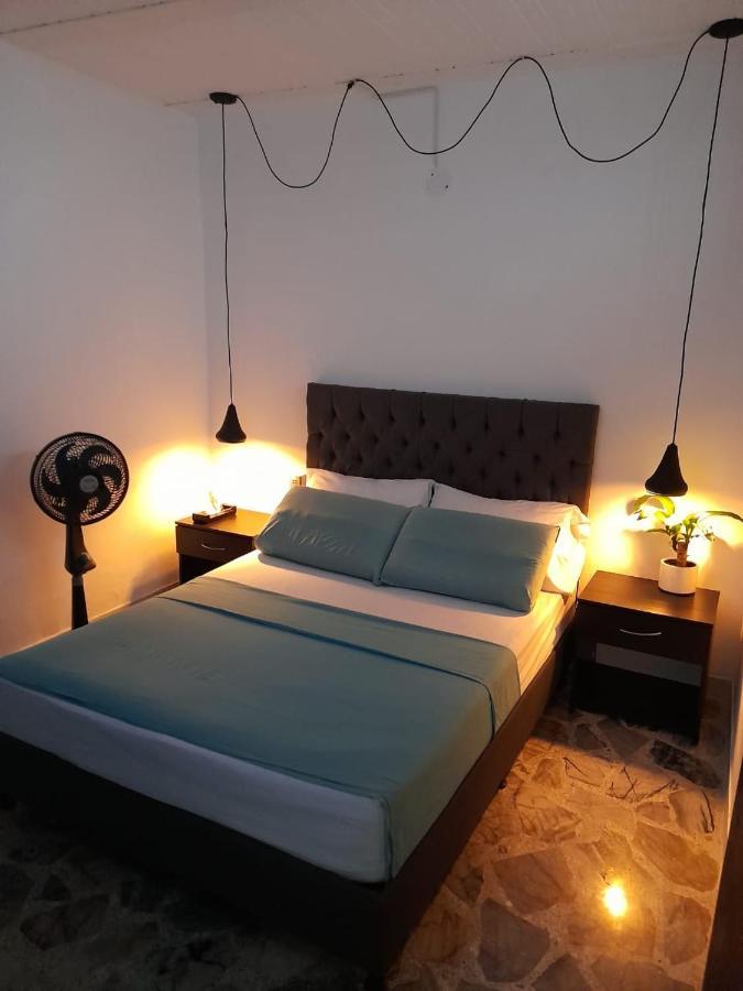 Vip Apartasuites Rosales Μεντεγίν Εξωτερικό φωτογραφία